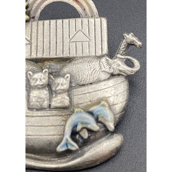 NOAH'S ARK Brooch Silver Tone Signed KC Giraffe Elephant Dolphin Cat Sun Rainbow - Picture 3 of 6